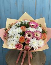 Букет цветов из:  Розы, Герберы и Хризантемы #REPLACE_PRED# Сюмси