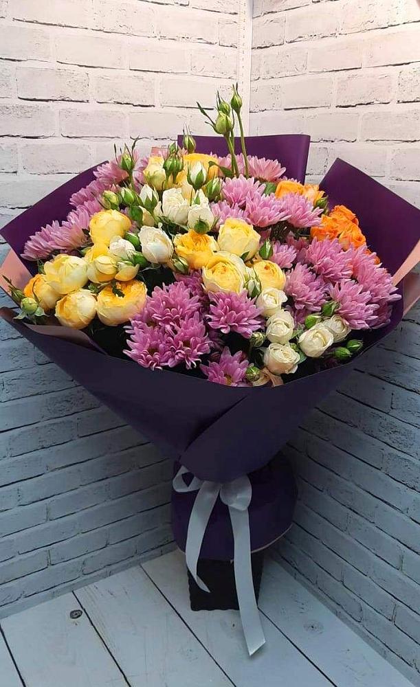 Букет цветов из: Хризантемы и Розы в Сюмси