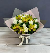 Букет цветов из:  Орхидеи и Розы в Сюмси