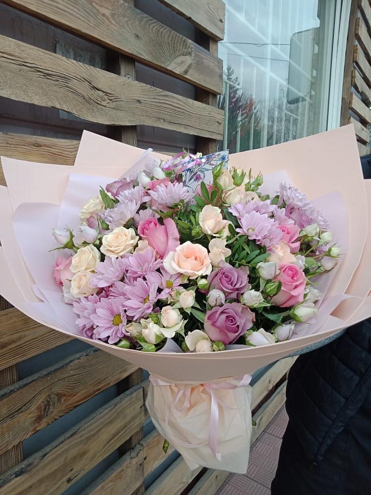 Букет цветов из: Розы и Хризантемы в Сюмси