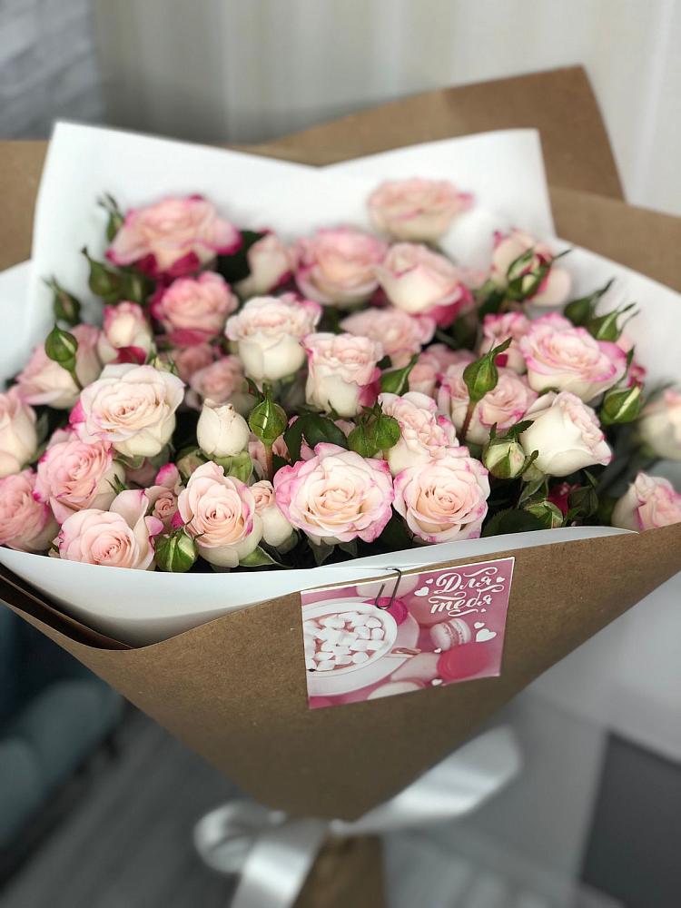 Букет цветов из: Розы в Сюмси