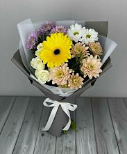 Букет цветов из:  Розы, Герберы и Хризантемы в Сюмси