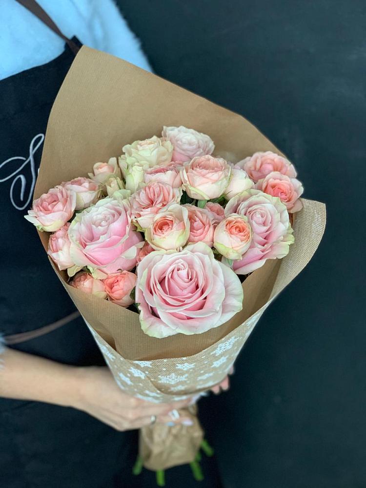 Букет цветов из: Хризантемы и Розы в Сюмси