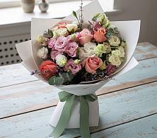 Букет цветов из:  Розы, Лизиантусы и Гвоздики в Сюмси