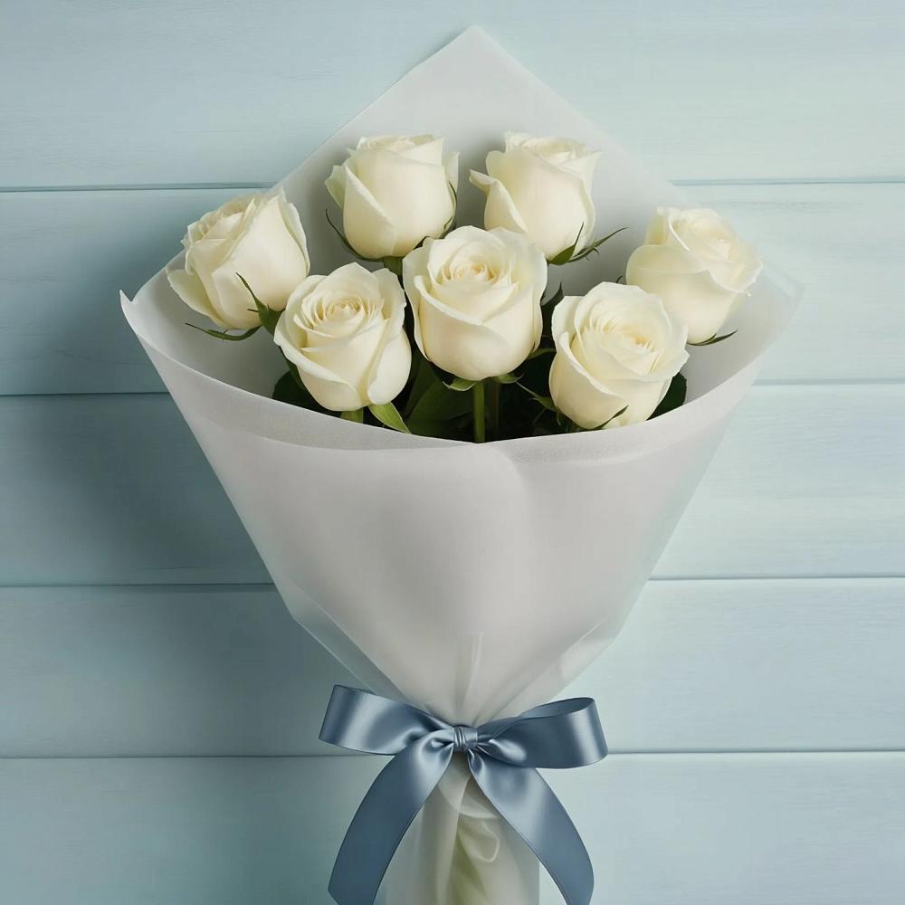 Букет 7 Белых роз Эдлесс Лав в Сюмси