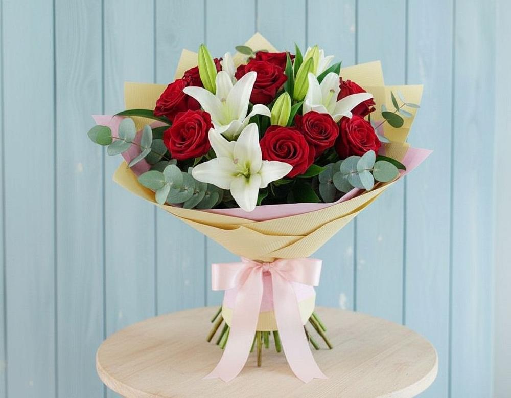 Букет цветов из: Лилии и Розы в Сюмси