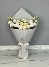 Букет цветов из:  Розы и Лизиантусы в Сюмси